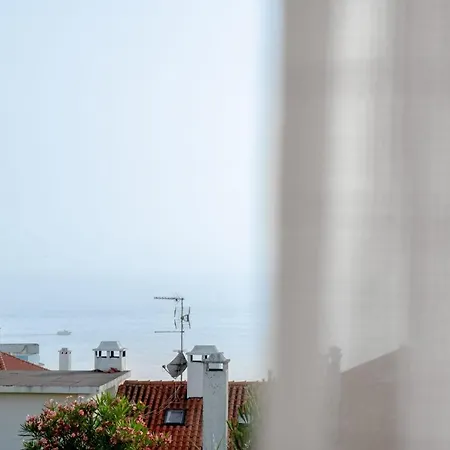 Sea House *